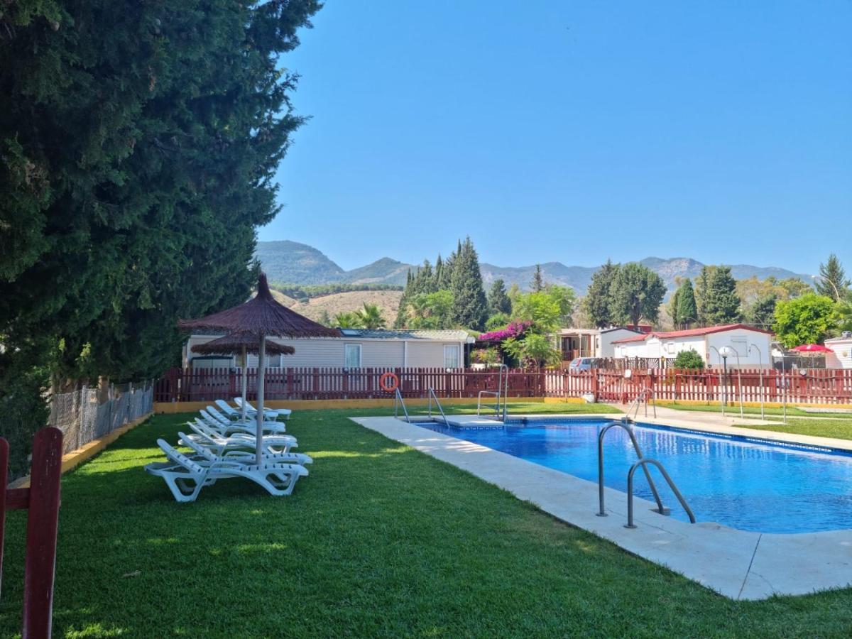 Готель Malaga Monte Parc Алаурін-де-ла-Торре Екстер'єр фото